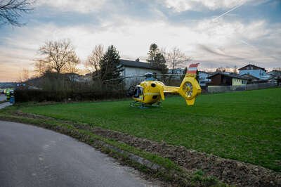 Unfall auf B139: Motorradlenker muss per Hubschrauber ins Krankenhaus gebracht werden NEUL-20230322180761916-021.jpg