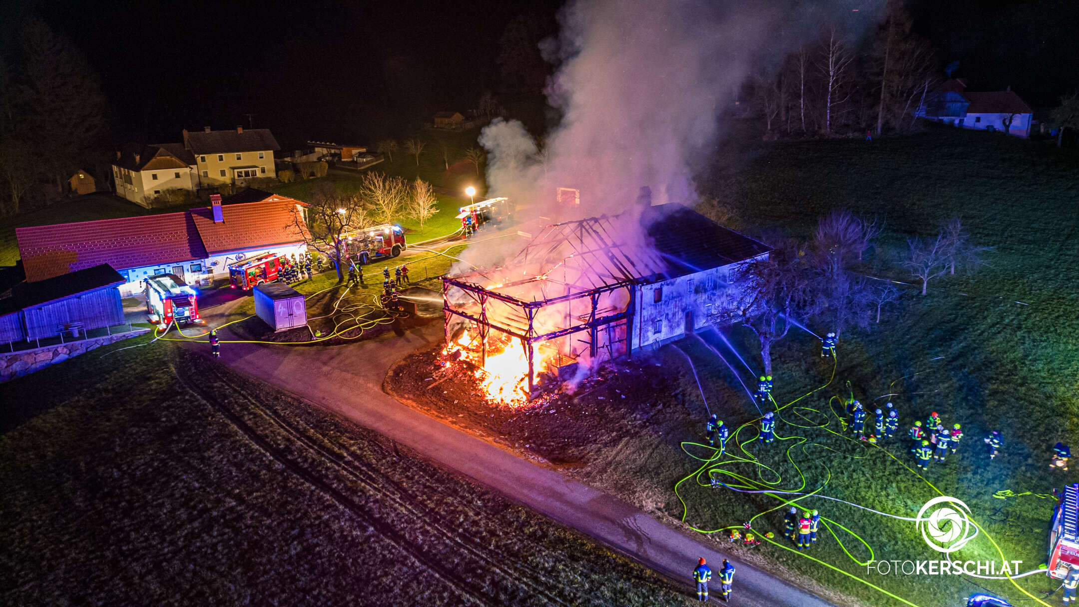 Feuerwehreinsatz im Bezirk Freistadt: Landwirtschaftliches Objekt in Vollbrand