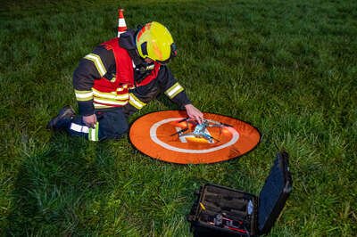Feuerwehreinsatz im Bezirk Freistadt: Landwirtschaftliches Objekt in Vollbrand BRANDSTAETTER-20230408-130.jpg