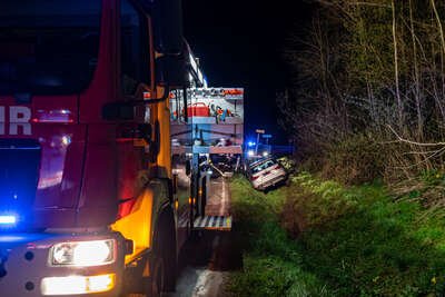 Pkw kam in Sipbachzell von der Fahrbahn ab-Lenker unverletzt DSC-8388.jpg