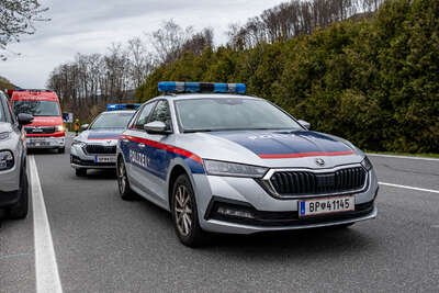Kreuzungskollision in Micheldorf fordert eine verletzte Person DSC-8637.jpg