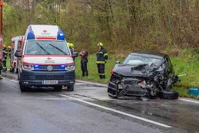 Schwere Kollision in Kremsmünster fordert zwei Verletzte DSC-8995.jpg