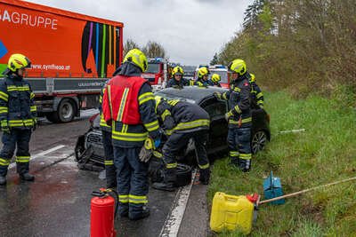Schwere Kollision in Kremsmünster fordert zwei Verletzte DSC-9017.jpg