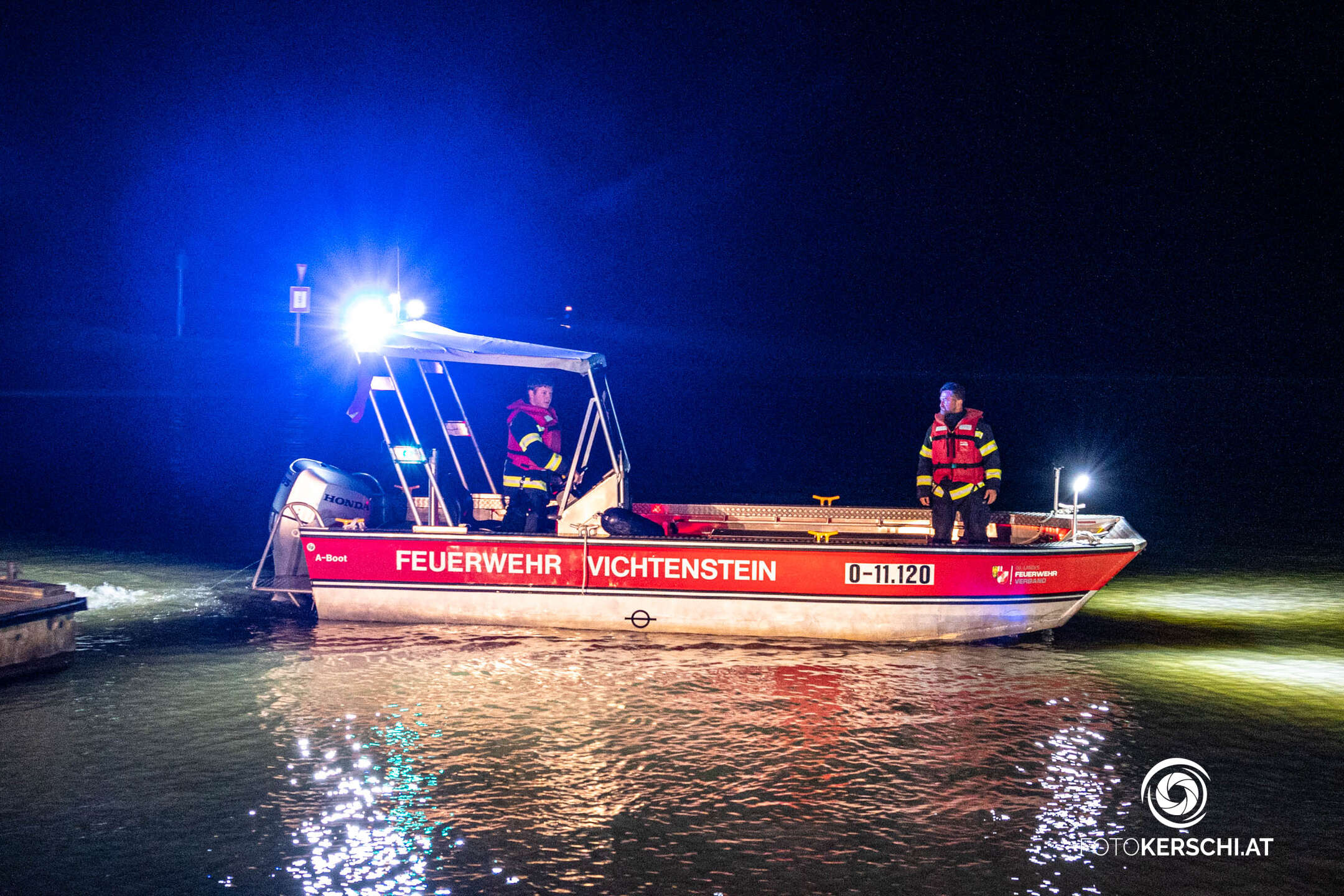 59-Jähriger stürzt von Transportschiff in die Donau