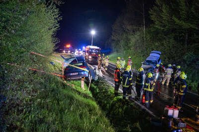 Verkehrsunfall mit zwei Verletzten Personen auf der Schörflinger Bundesstraße DSC-6703.jpg