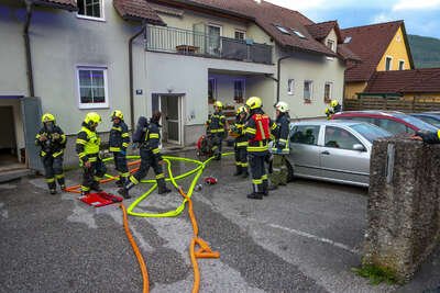 Wohnungsbrand - Feuerwehren arbeiten erfolgreich zusammen MADER-19700101020066617-007.jpg