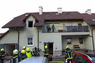Wohnungsbrand - Feuerwehren arbeiten erfolgreich zusammen MADER-19700101020066619-009.jpg