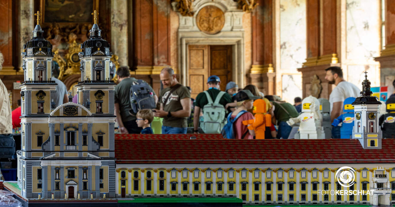 LEGO-Ausstellung begeistert Besucher: Highlight war die Stiftsbasilika