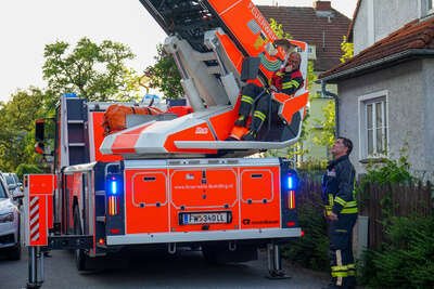 Großalarm wegen vermeintlichem Wohnungsbrand - Feuerwehr und Polizei im Einsatz TEAM-2023052018310845-006.jpg