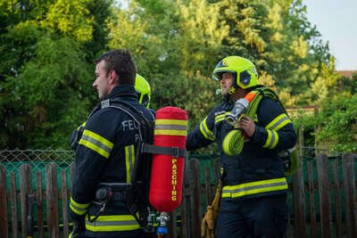 Großalarm wegen vermeintlichem Wohnungsbrand - Feuerwehr und Polizei im Einsatz TEAM-2023052018310843-004.jpg