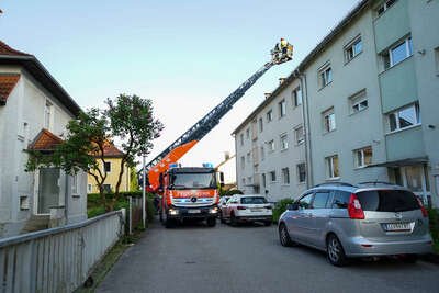 Großalarm wegen vermeintlichem Wohnungsbrand - Feuerwehr und Polizei im Einsatz TEAM-2023052018320846-007.jpg