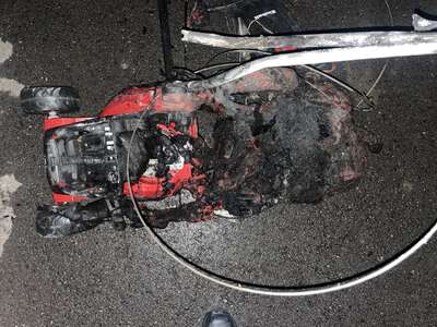 Brand eines elektrischen Rasenmähers in einer Garage in Wolfen photo-6003649717965274989-y.jpg