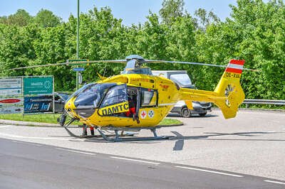 Tödlicher Motorradunfall in Thalheim bei Wels DSC-5701.jpg