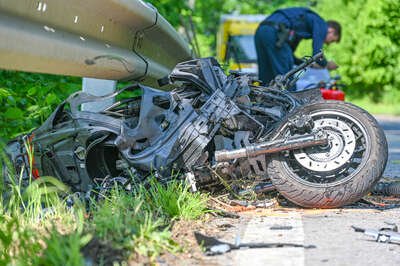 Tödlicher Motorradunfall in Thalheim bei Wels DSC-5784.jpg
