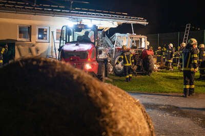 Traktor kracht in Vereinsheim- Gebäude einsturzgefährdet DSC-7262.jpg