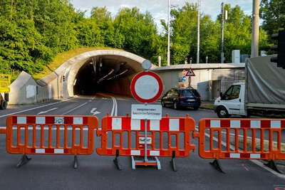 Tunnelsperre fordert Geduld von Autofahrern FOKE-2023061906442-085.jpg