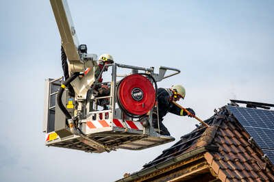 Dachstuhlbrand im Bezirk Freistadt – 10 Feuerwehren im Einsatz BRANDSTAETTER-20230621-83.jpg