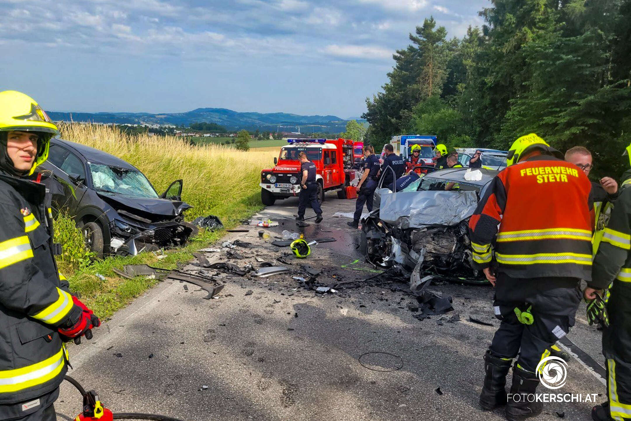 Drei Verletzte bei Verkehrsunfall in Steyr
