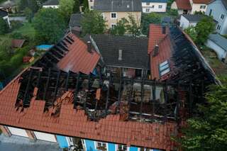 Wohnhausbrand in Kronstorf vollbrand-dachstuhl19.jpg