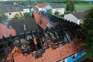 Wohnhausbrand in Kronstorf vollbrand-dachstuhl20.jpg