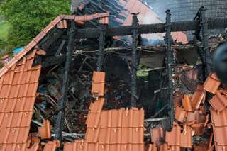 Wohnhausbrand in Kronstorf vollbrand-dachstuhl21.jpg