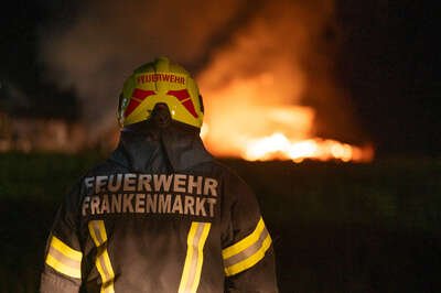 Großbrand in Pöndorf - 15 Feuerwehren im Löscheinsatz FVM-0524.jpg