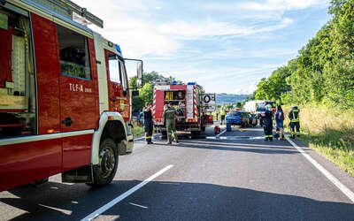 Schwerer Verkehrsunfall zwischen Linz und Steyregg VU-Steyregg-2.jpg