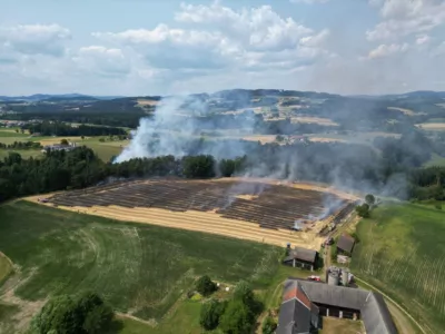 Alarmstufe 3 - Waldgebiet in Flammen: Quaderballenpresse löst Brandkatastrophe aus photo-2023-07-09-14-53-47.jpg