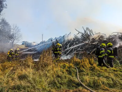 Höchste Alarmstufe bei Brand in Katsdorf- 14 Feuerwehren vor Ort PXL-20230709-151308149.jpg