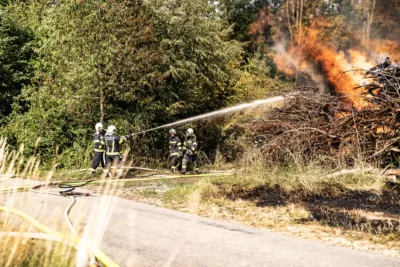 Höchste Alarmstufe bei Brand in Katsdorf- 14 Feuerwehren vor Ort fkstore-73209.jpg