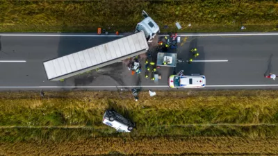 Schwerer Verkehrsunfall auf der B309 in Kronstorf FOKE-2023071204120018-022.jpg