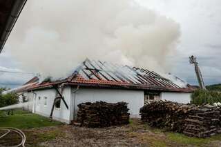 Acht Feuerwehren bei Brand im Einsatz wohnhausbrand-gallneukirchen_02.jpg