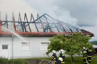 Acht Feuerwehren bei Brand im Einsatz wohnhausbrand-gallneukirchen_10.jpg