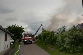 Acht Feuerwehren bei Brand im Einsatz wohnhausbrand-gallneukirchen_23.jpg
