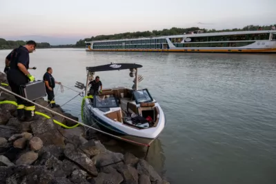 Bootsunfall auf der Donau löst Großeinsatz aus FOKE-2023071920468002-145.jpg