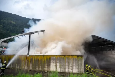 Großeinsatz der Feuerwehren bei Brand in Liezen Brand-Abfallwirtschaftszentrum-Liezen-24.jpg