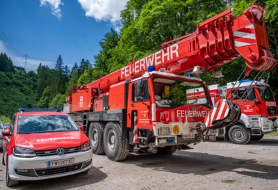Langwierige LKW Bergung auf der Wurzeralm-Drei Feuerwehren im Einsatz LKW-Bergung-Wurzeralm-22.jpg