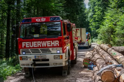 Langwierige LKW Bergung auf der Wurzeralm-Drei Feuerwehren im Einsatz LKW-Bergung-Wurzeralm-31.jpg