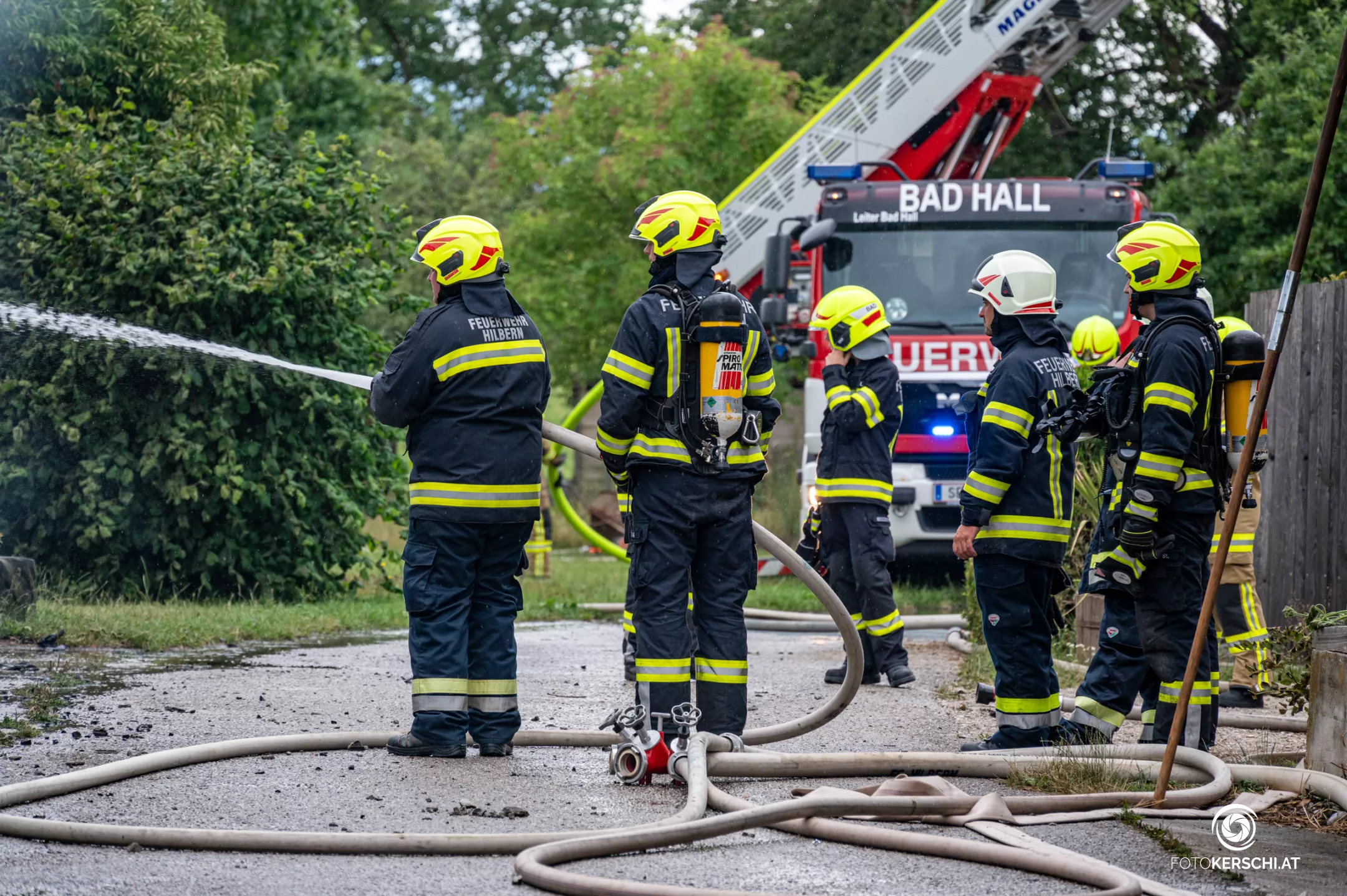 Alarmstufe Zwei: Feuerwehren bekämpfen Brand in Waldneukirchen